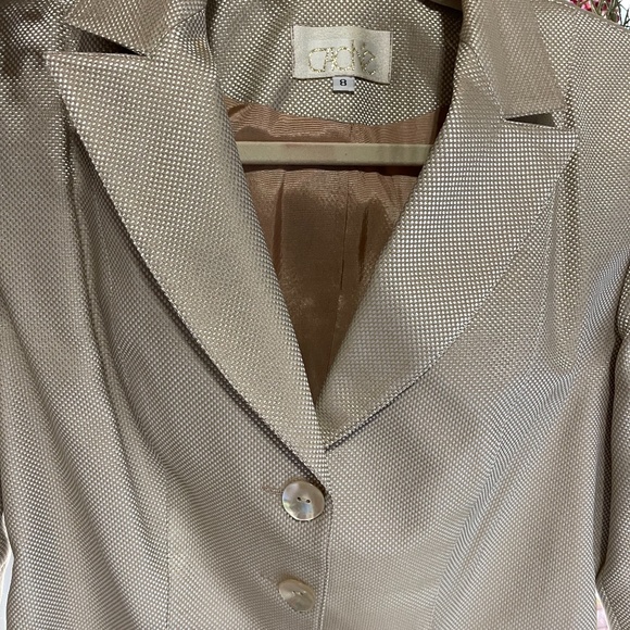 Jacket and skirt. - Picture 3 of 5